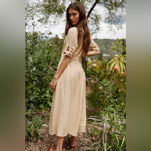 MIDI dress 💗 - Picture 1 of 9